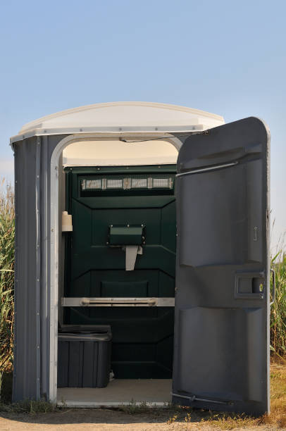 Best Best portable toilet rental  in Monroe, MI